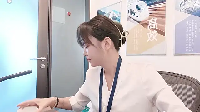 Snapshot of KKMM168 chatting on 11-18-25, 03:01 KKMM168 online show from 11-18-25, 03:01