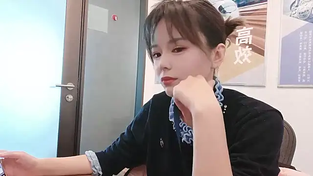 Snapshot of KKMM168 chatting on 12-01-25, 01:21 KKMM168 online show from 12-01-25, 01:21