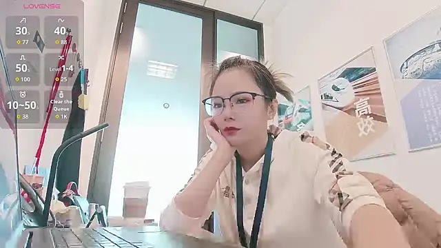 Snapshot of KKMM168 chatting on 12-16-25, 04:06 KKMM168 online show from 12-16-25, 04:06