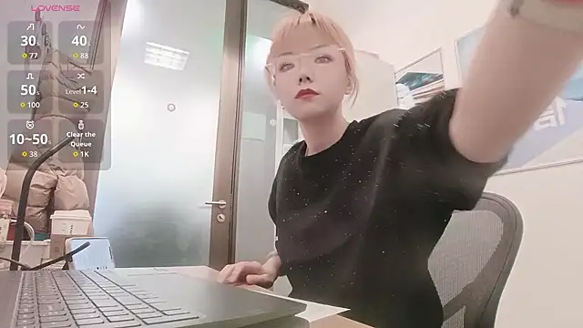 Snapshot of KKMM168 chatting on 01-19-26, 03:54 KKMM168 online show from 01-19-26, 03:54