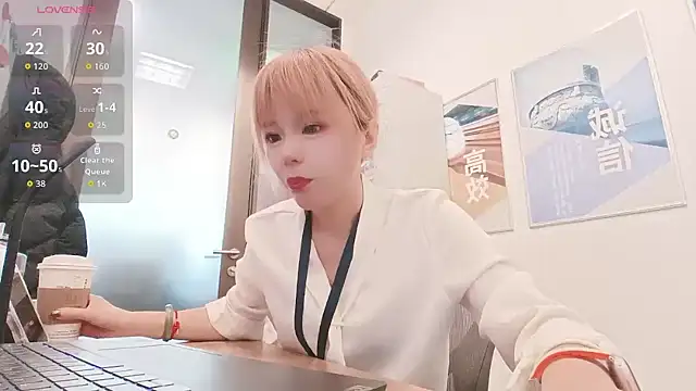 Snapshot of KKMM168 chatting on 03-09-26, 01:53 KKMM168 online show from 03-09-26, 01:53