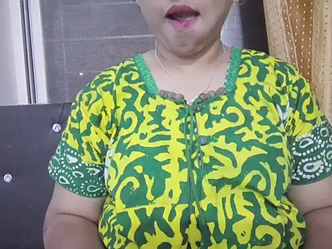 Snapshot of Rushali_69 chatting on 11-23-25, 01:22 Rushali 69 online show from 11-23-25, 01:22