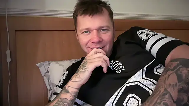 Snapshot of monster_d_2025 chatting on 10-03-25, 12:24 monster d 2025 online show from 10-03-25, 12:24