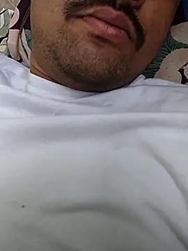 Snapshot of indori_baba chatting on 10-12-25, 10:03 indori baba online show from 10-12-25, 10:03