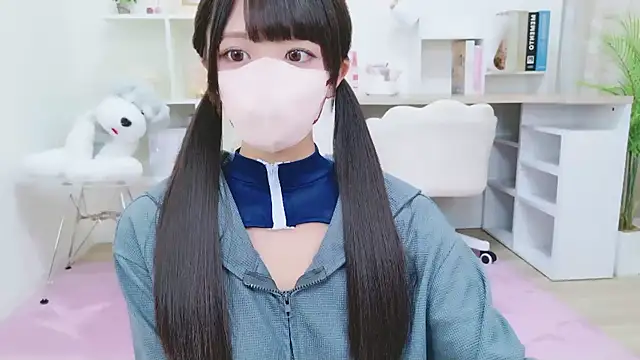 Reina Fcup online show from 09-19-25, 10:38