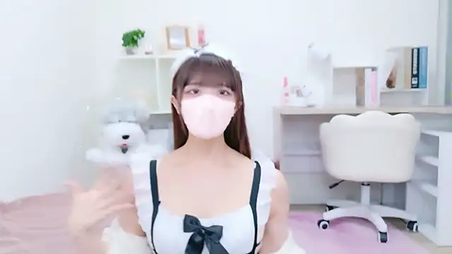 Reina Fcup online show from 11-30-25, 10:19