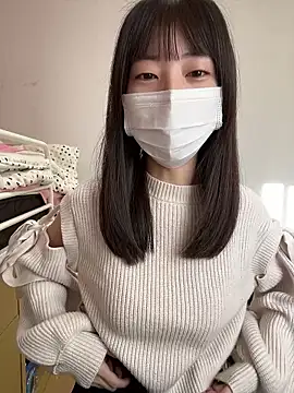 Snapshot of aonyan_7 chatting on 12-18-25, 12:17 aonyan 7 online show from 12-18-25, 12:17