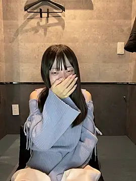 Snapshot of aonyan_7 chatting on 01-17-26, 04:17 aonyan 7 online show from 01-17-26, 04:17