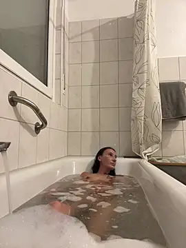 Emilia Mausi online show from 03-07-26, 06:49