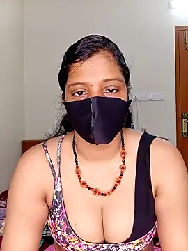 Snapshot of Rose-luckey chatting on 09-14-25, 05:34 Rose-luckey online show from 09-14-25, 05:34