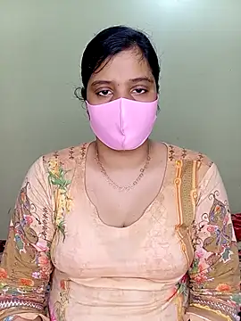 Snapshot of Rose-luckey chatting on 01-12-26, 01:05 Rose-luckey online show from 01-12-26, 01:05