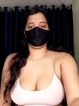 Snapshot of Rose-luckey chatting on 02-12-26, 01:50 Rose-luckey online show from 02-12-26, 01:50