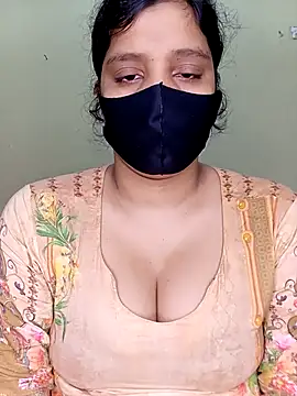 Rose-luckey online show from 04-29-26, 08:04