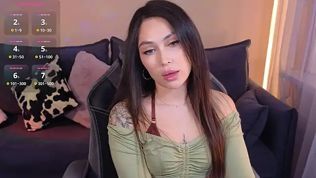 Snapshot of CarolineGuthrie chatting on 04-07-26, 03:12 CarolineGuthrie online show from 04-07-26, 03:12