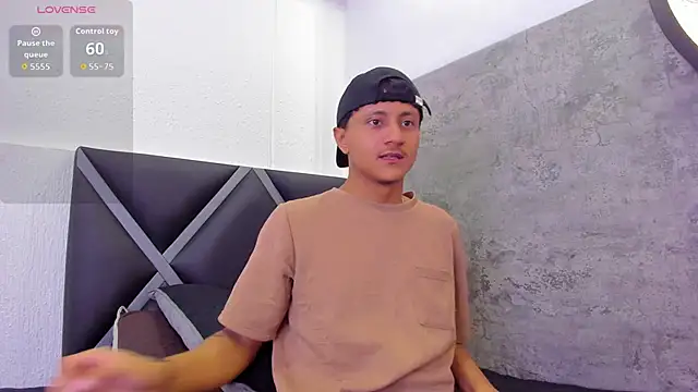  Leohot  online show from 04-25-26, 03:31