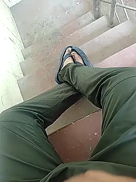 Snapshot of monty935 chatting on 02-24-26, 06:00 monty935 online show from 02-24-26, 06:00