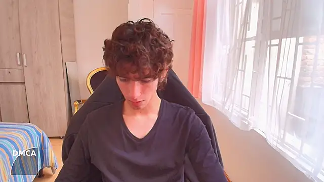 Nude Boy18 online show from 09-24-25, 07:28