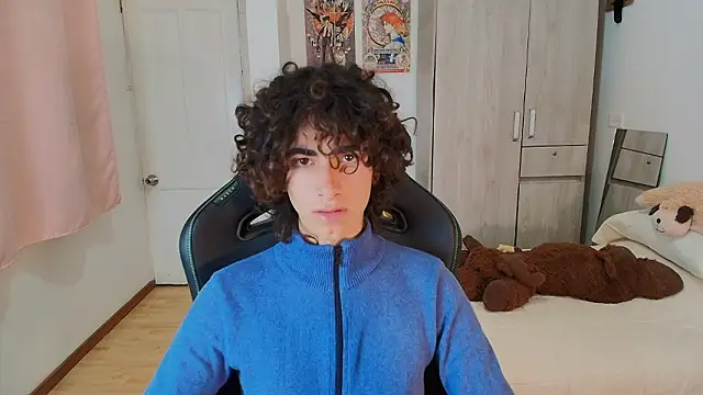 Nude Boy18 online show from 03-17-26, 07:55