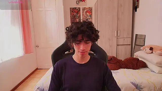 Nude Boy18 online show from 04-30-26, 08:57