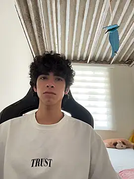 Nude Boy18 online show from 06-24-26, 06:29