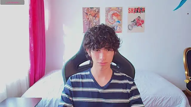 Nude Boy18 online show from 07-10-26, 09:50