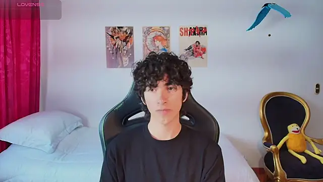 Nude Boy18 online show from 07-11-26, 10:33