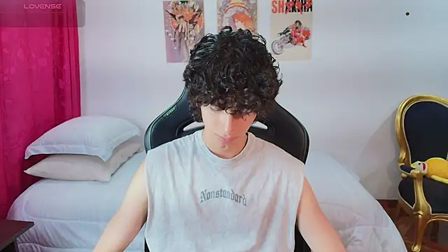 Nude Boy18 online show from 07-19-26, 01:09