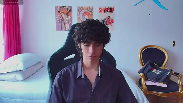 Nude Boy18 online show from 07-23-26, 08:51