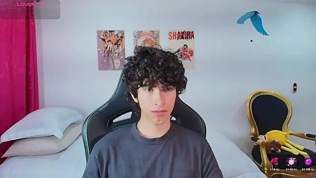 Nude Boy18 online show from 07-25-26, 12:42