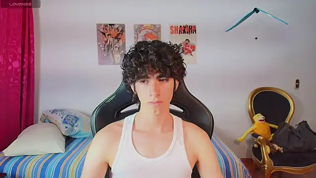 Nude Boy18 online show from 07-26-26, 01:58