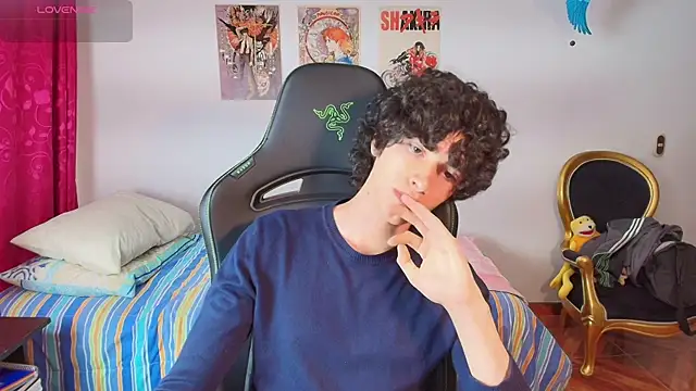 Nude Boy18 online show from 08-04-26, 02:37
