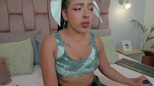 momo ayasse online show from 11-02-25, 02:36