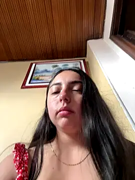 Snapshot of Dulce_1408 chatting on 10-16-25, 06:31 Dulce 1408 online show from 10-16-25, 06:31