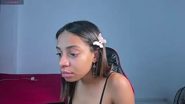 yumi hanna online show from 04-03-26, 03:26