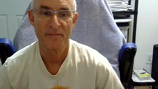 Snapshot of funone1999 chatting on 09-14-25, 03:49 funone1999 online show from 09-14-25, 03:49