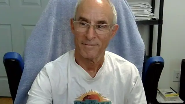 Snapshot of funone1999 chatting on 09-22-25, 11:18 funone1999 online show from 09-22-25, 11:18