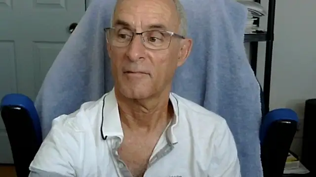 Snapshot of funone1999 chatting on 10-27-25, 08:35 funone1999 online show from 10-27-25, 08:35