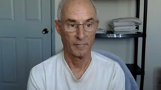 Snapshot of funone1999 chatting on 11-07-25, 11:27 funone1999 online show from 11-07-25, 11:27