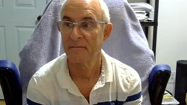 Snapshot of funone1999 chatting on 11-15-25, 03:15 funone1999 online show from 11-15-25, 03:15