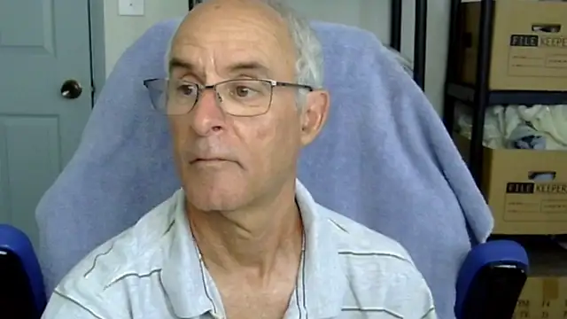 Snapshot of funone1999 chatting on 04-05-26, 05:32 funone1999 online show from 04-05-26, 05:32