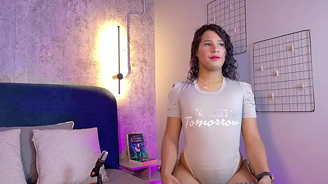 isabellaho1317 online show from 10-19-25, 07:58