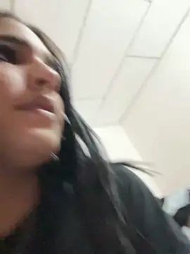 isabellaho1317 online show from 02-04-26, 06:14