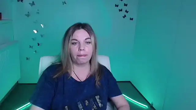 Snapshot of Jessica_Amore chatting on 09-19-25, 05:35 Jessica Amore online show from 09-19-25, 05:35