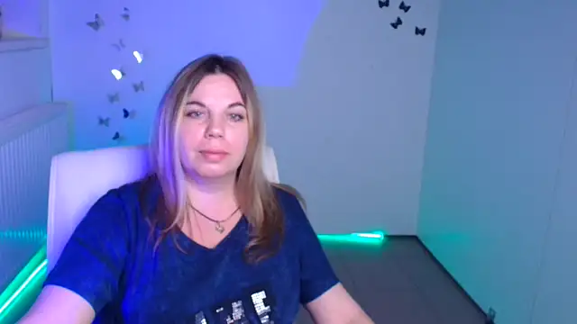 Snapshot of Jessica_Amore chatting on 10-03-25, 05:43 Jessica Amore online show from 10-03-25, 05:43
