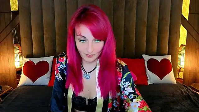 Snapshot of BrandyBloom chatting on 03-10-26, 08:14 BrandyBloom online show from 03-10-26, 08:14