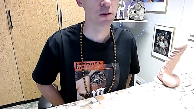 Snapshot of sakiramissy chatting on 10-08-25, 05:49 sakiramissy online show from 10-08-25, 05:49