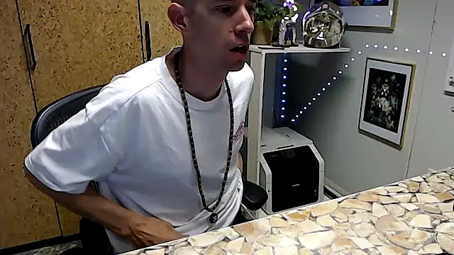 Snapshot of sakiramissy chatting on 10-28-25, 07:12 sakiramissy online show from 10-28-25, 07:12