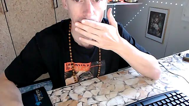 Snapshot of sakiramissy chatting on 11-04-25, 09:19 sakiramissy online show from 11-04-25, 09:19