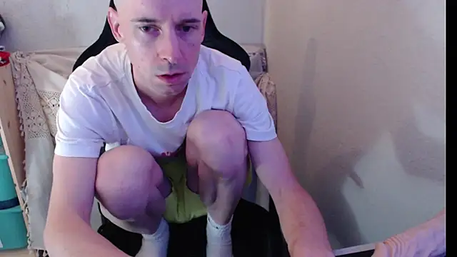 Snapshot of sakiramissy chatting on 01-09-26, 08:43 sakiramissy online show from 01-09-26, 08:43