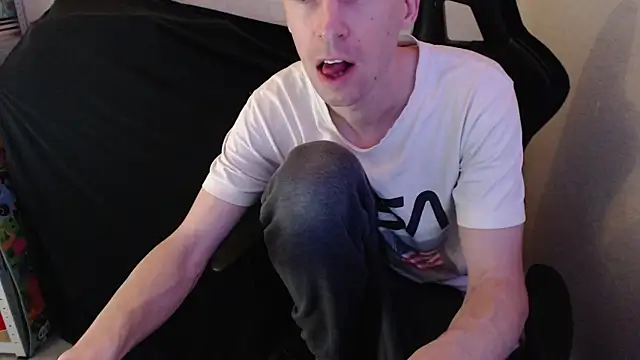 Snapshot of sakiramissy chatting on 02-17-26, 09:21 sakiramissy online show from 02-17-26, 09:21